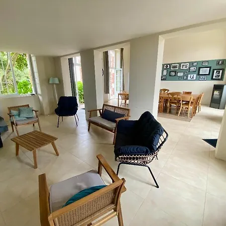 L'ecole Du Bonheur Holiday home