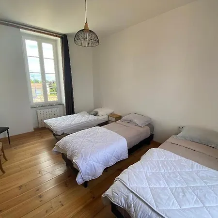 Holiday home L'ecole Du Bonheur Saint-Mathurin (Vendee)